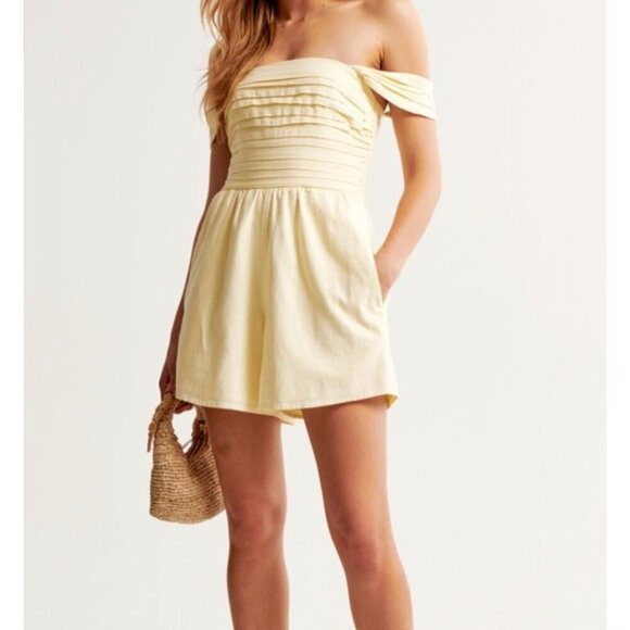 Abercrombie & Fitch Pants - Abercrombie NWT Emerson Off The Shoulder Butter Yellow Romper Small